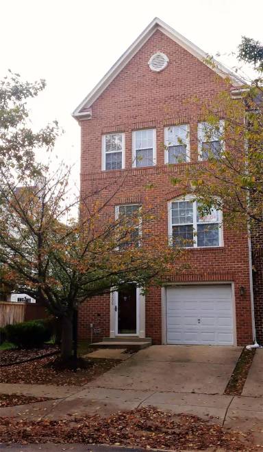 Main picture of 10200 Balsam Poplar Pl