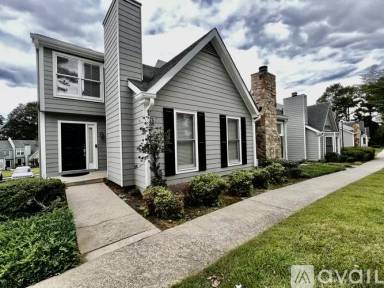 Main picture of 1200 Defoor Ct NW