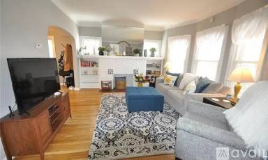 Main picture of 2210 Chesterland Ave