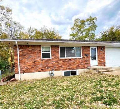 Main picture of 2320 S Grand Ave