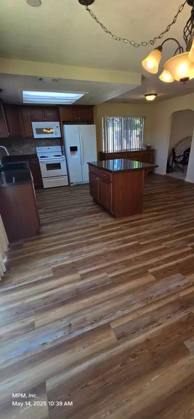 Main picture of 612 Clydesdale Cir