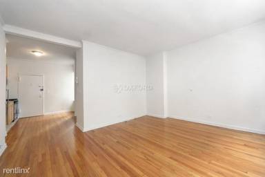 Main picture of 213 E 66th St