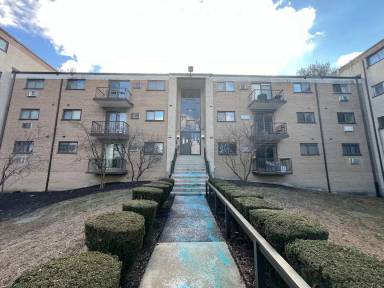Main picture of Haverford Hill Condominium