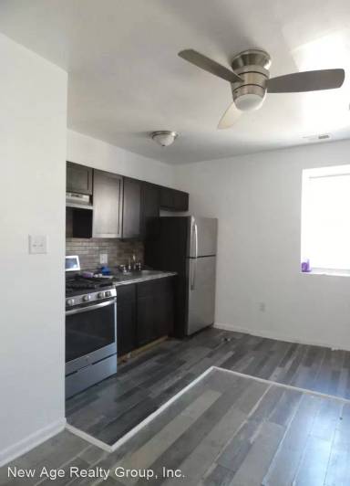Main picture of 643 N 36th St