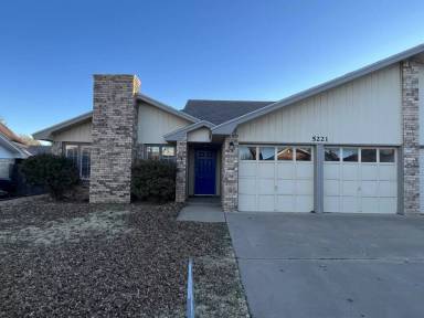 Main picture of 5247 84th St