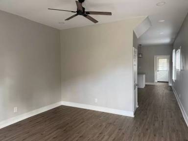Main picture of 204-206 E Woodrow Ave