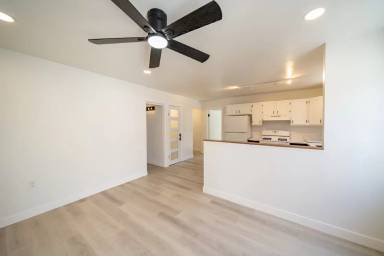 Main picture of 3330 Nile St