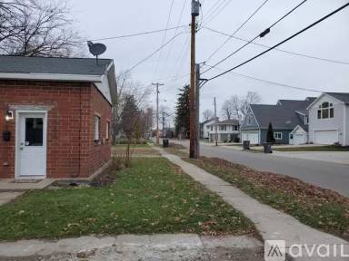 Main picture of 109 N Front St