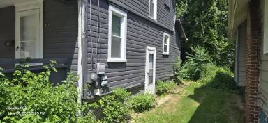 Main picture of 457 Bacon Ave