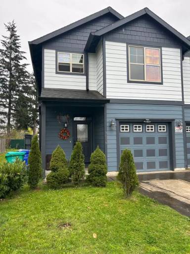 Main picture of 3038 SE 1st Ct