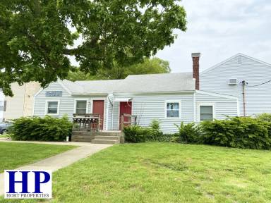 Main picture of 1817 9th St