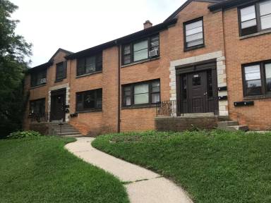 Main picture of 6229 Milwaukee Ave