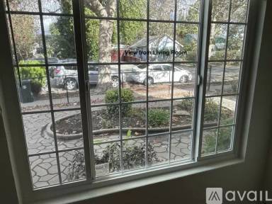 Main picture of 21585 Montgomery St