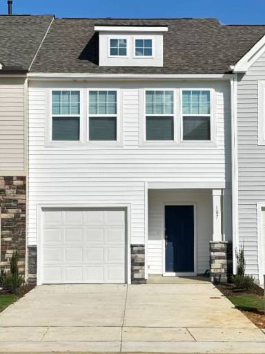 Main picture of 107 Hyacinth Ln