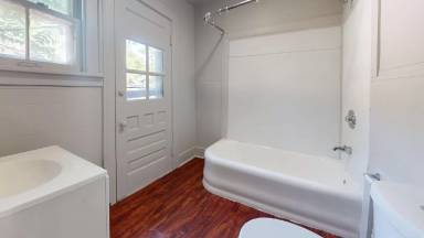 Main picture of 258 S Portage Path