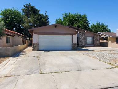 Main picture of 1208 E Pondera St