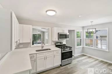 Main picture of 18836 Harding Ave