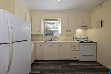Main picture of 260 Church St NE
