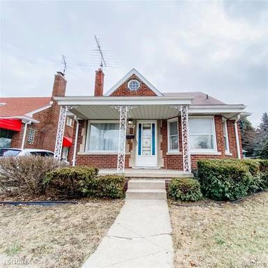 Main picture of 20814 Curie Ave