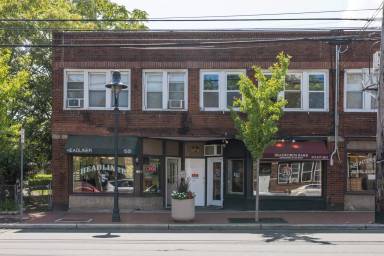 Main picture of 1551 Springfield Ave