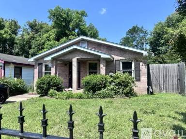 Main picture of 646 Keystone St
