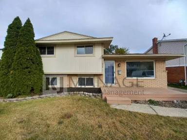Main picture of 8458 Holly Dr