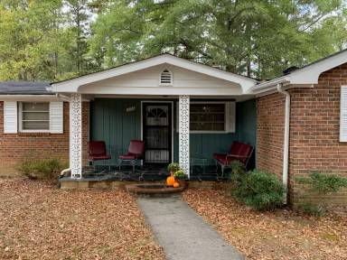 Main picture of 1304 Porter Ln