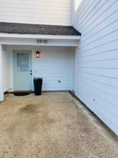 Main picture of 5910 Windham Ct