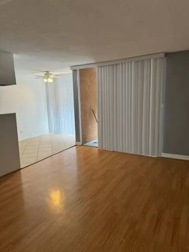 Main picture of 3910 W 238th St