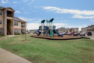 Main picture of Majors Place Apartments