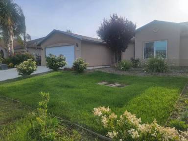Main picture of 6825 Meadowlark Ave