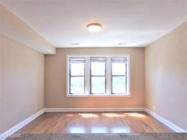 Main picture of 3735 N Kimball Ave