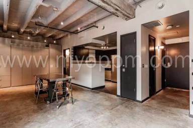 Main picture of The Regis