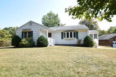 Main picture of 26 Hunt Rd
