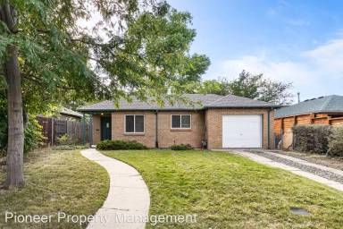 Main picture of 1275 Jasmine St