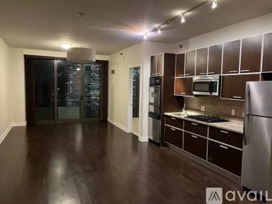 Main picture of 680 W Wayman St