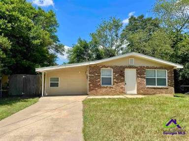 Main picture of 102 Varee Dr