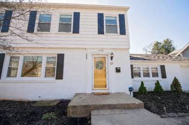 Main picture of 1448 E Walnut St