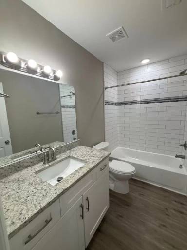 Main picture of Signal View Condos