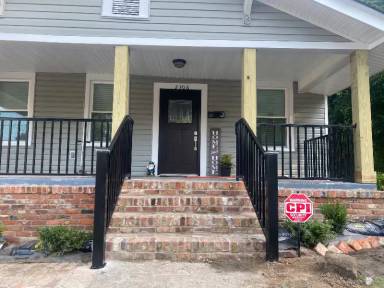 Main picture of 2306 Pendleton St