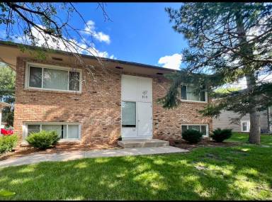 Main picture of 315 27th St NE