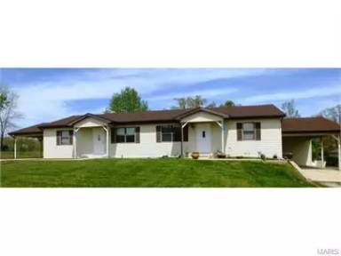 Main picture of Capstone Quarters