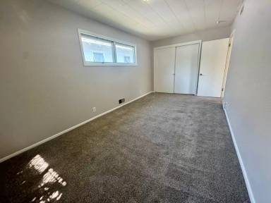 Main picture of 702 W Avenue A