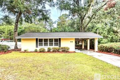 Main picture of 2106 Teresa Dr