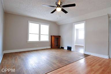 Main picture of 1501 S 25th Ave