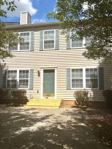 Main picture of 1035 Oaktree Blvd