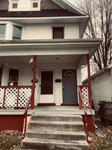 Main picture of 638 Oswald St