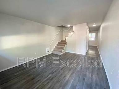 Main picture of 634 M St NE