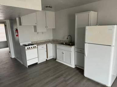 Main picture of 1521 S Bryant Blvd