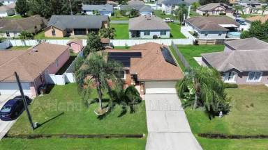 Main picture of 852 Marquis Ct